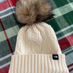 NWT! North Face Women’s Oh Mega Fur Pom Beanie in Vintage White